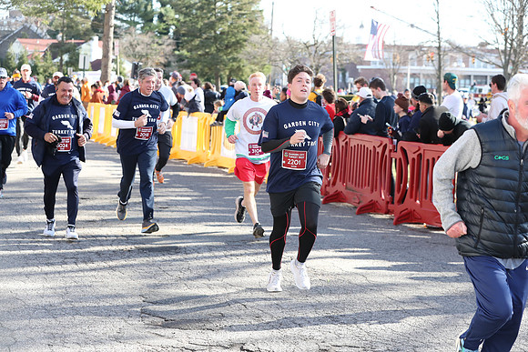 Finish5Mile_1827