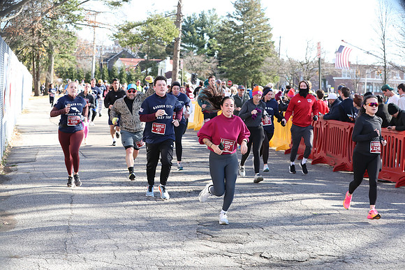 Finish5Mile_1887