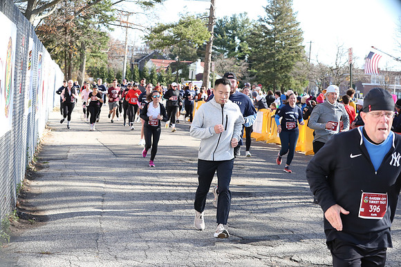 Finish5Mile_1943