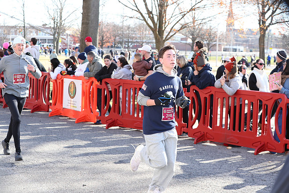 Finish5Mile_1946