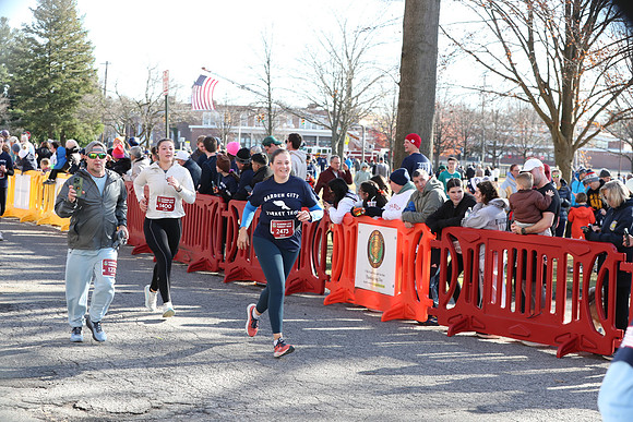 Finish5Mile_1948
