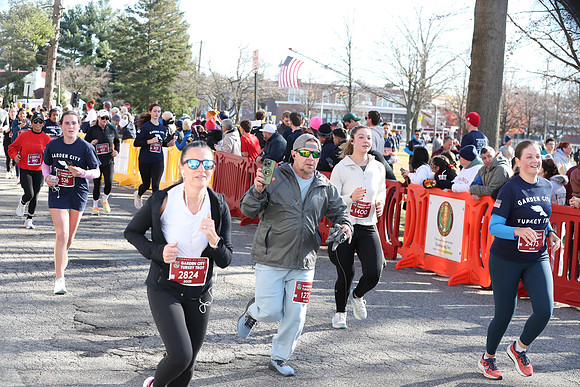 Finish5Mile_1950