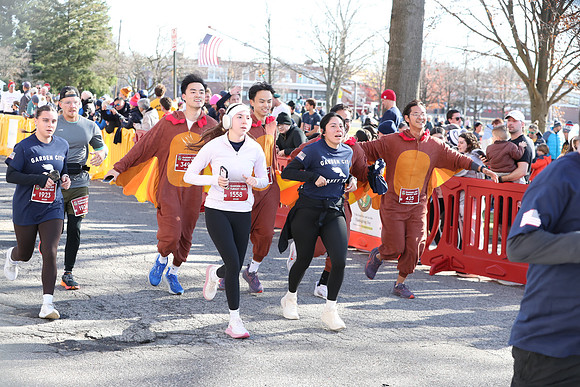 Finish5Mile_1975