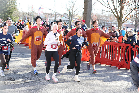 Finish5Mile_1976