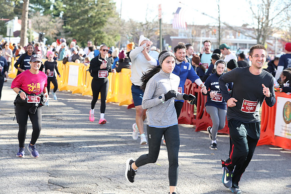 Finish5Mile_2006