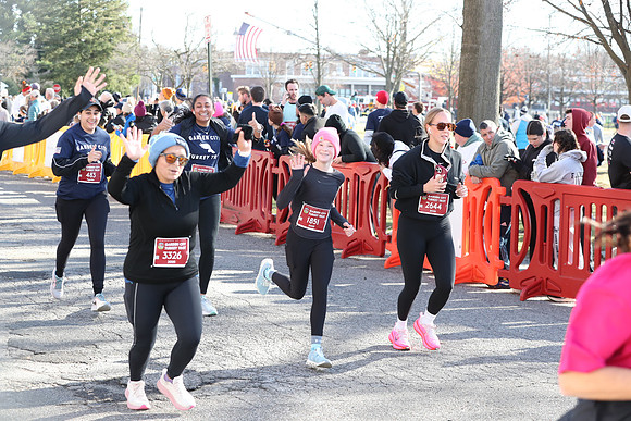 Finish5Mile_2012