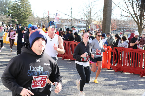Finish5Mile_2051