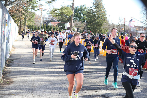 Finish5Mile_2080