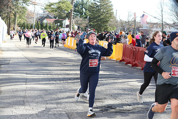 Finish5Mile_2121