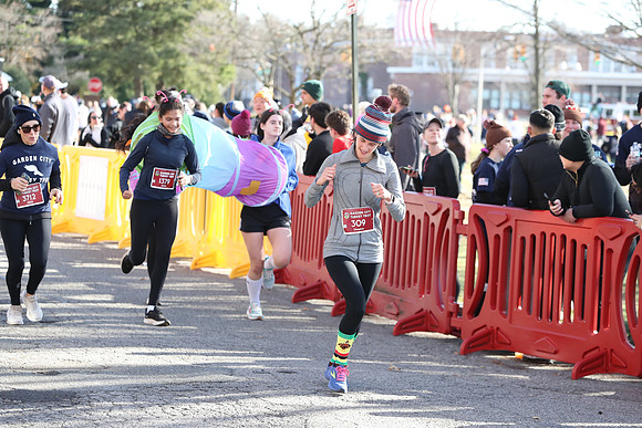 Finish5Mile_2125