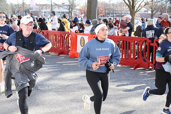 Finish5Mile_2157