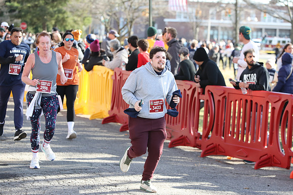 Finish5Mile_2195