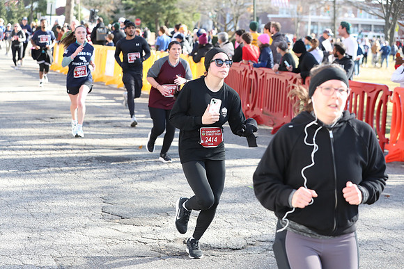 Finish5Mile_2210