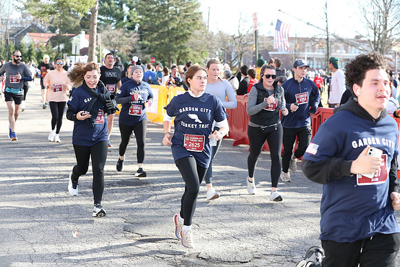 Finish5Mile_2220