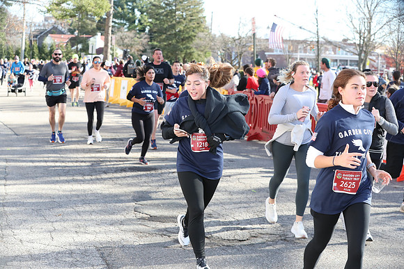 Finish5Mile_2223