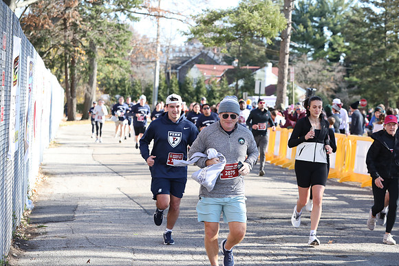 Finish5Mile_2250