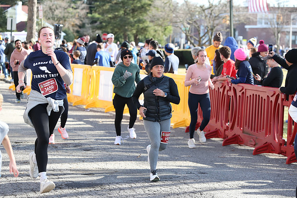 Finish5Mile_2290
