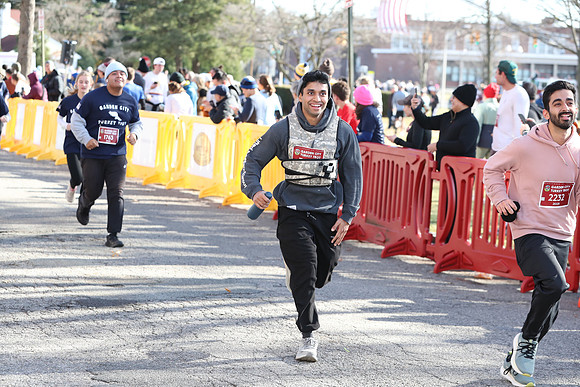 Finish5Mile_2297