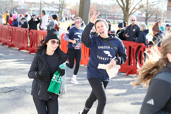 Finish5Mile_2304