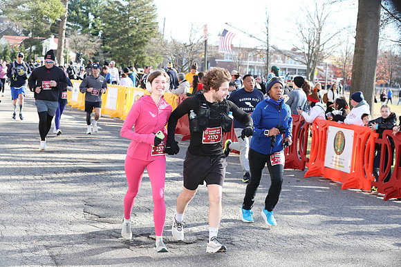 Finish5Mile_2306