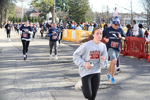 Finish5Mile_2324
