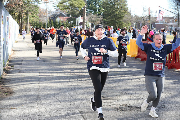 Finish5Mile_2327