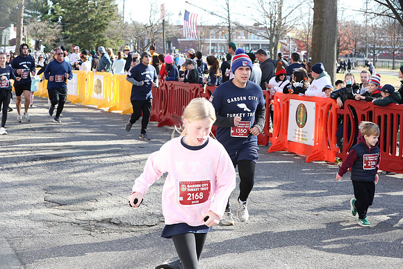 Finish5Mile_2339
