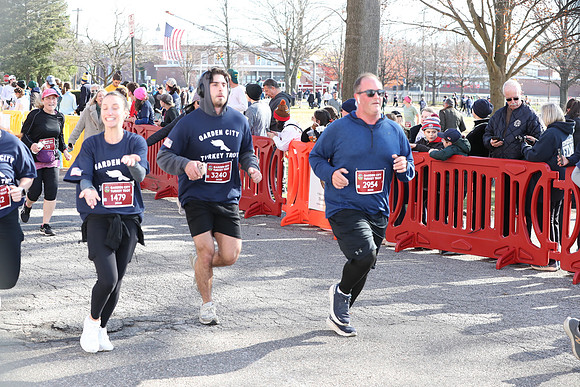 Finish5Mile_2347