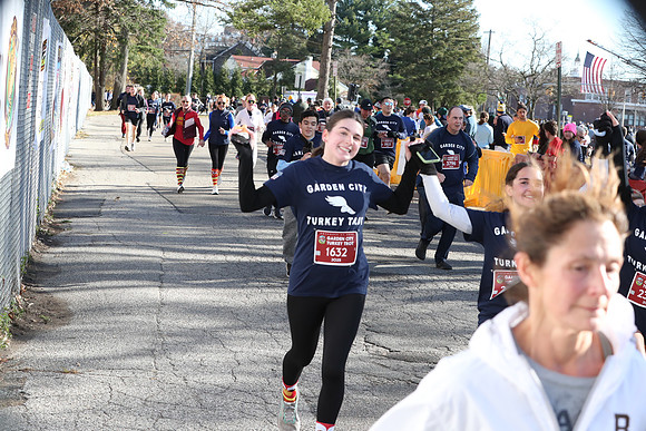 Finish5Mile_2350
