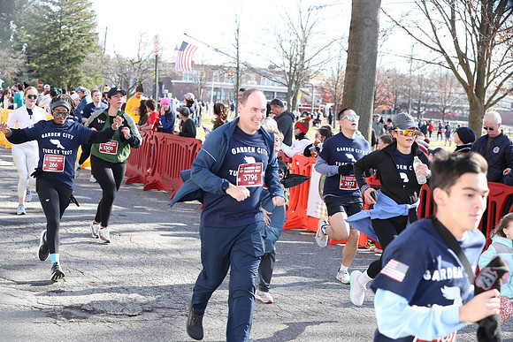 Finish5Mile_2355