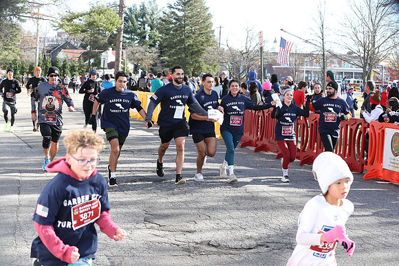 Finish5Mile_2395