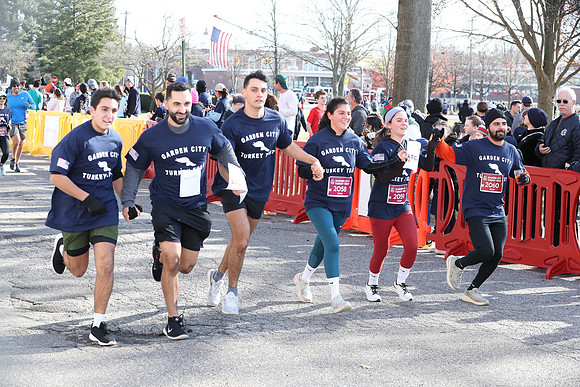 Finish5Mile_2398