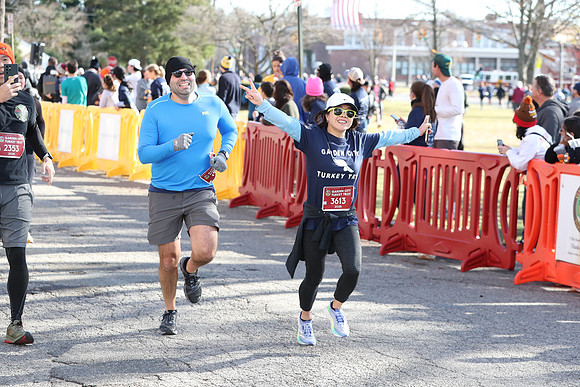 Finish5Mile_2403