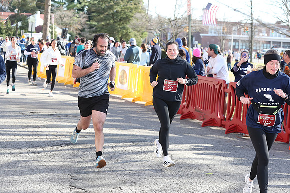 Finish5Mile_2409