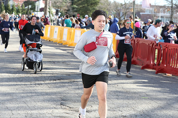 Finish5Mile_2415