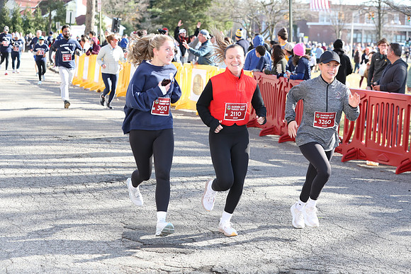 Finish5Mile_2419