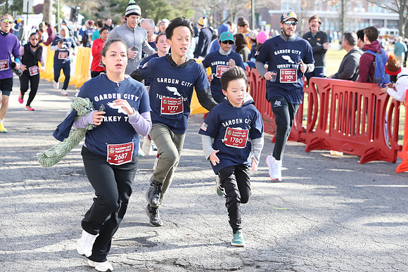 Finish5Mile_2427