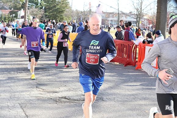 Finish5Mile_2433