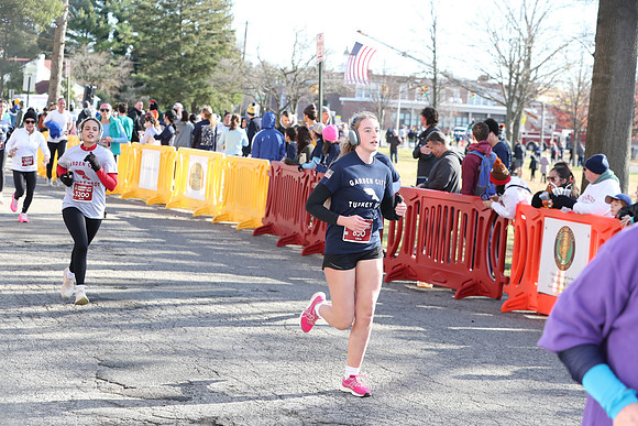Finish5Mile_2438