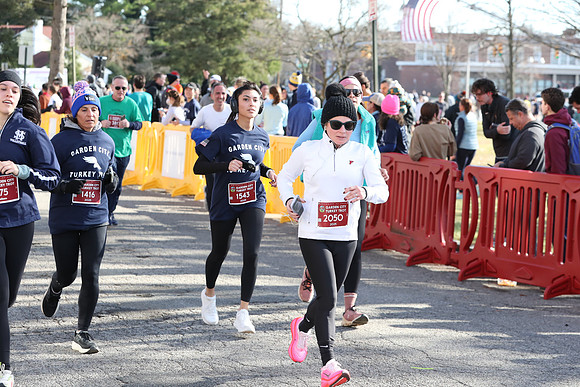 Finish5Mile_2442