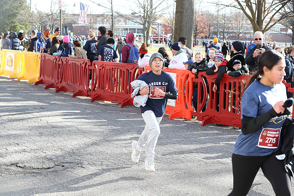 Finish5Mile_2504