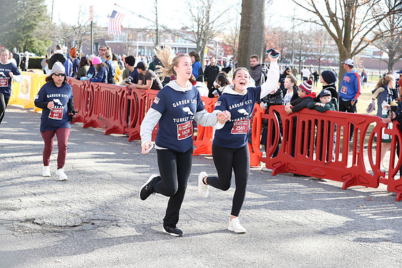 Finish5Mile_2525