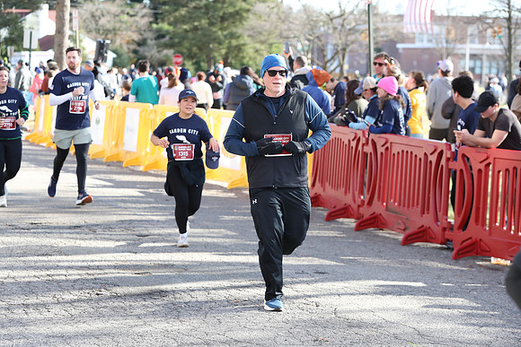 Finish5Mile_2540