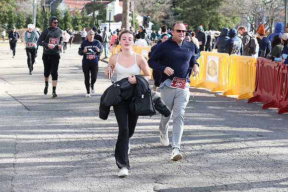 Finish5Mile_2576