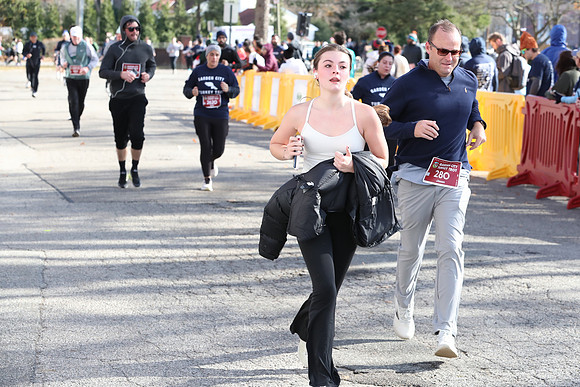 Finish5Mile_2578