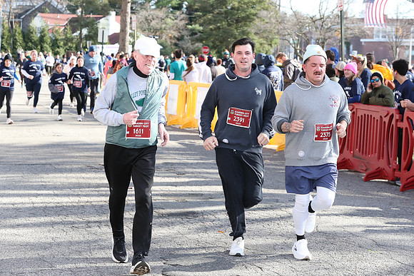 Finish5Mile_2585