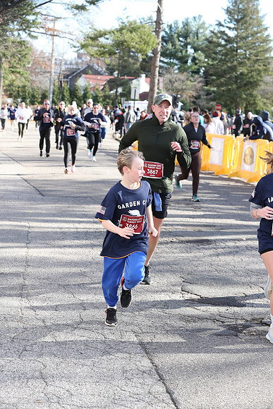 Finish5Mile_2598