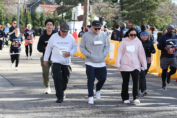 Finish5Mile_3030
