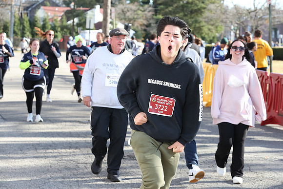 Finish5Mile_3034