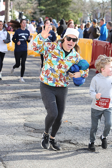 Finish5Mile_3068